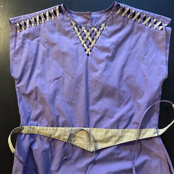 Purple dress - Picture 3 of 3